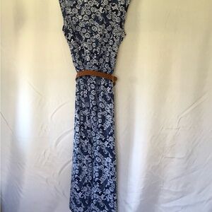 Blair sun dress with belt loops for belt. Size medium but runs large.
